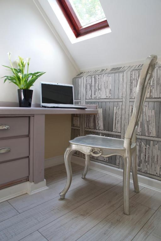 Ty Croeso Boutique B&B Крикоуел Стая снимка