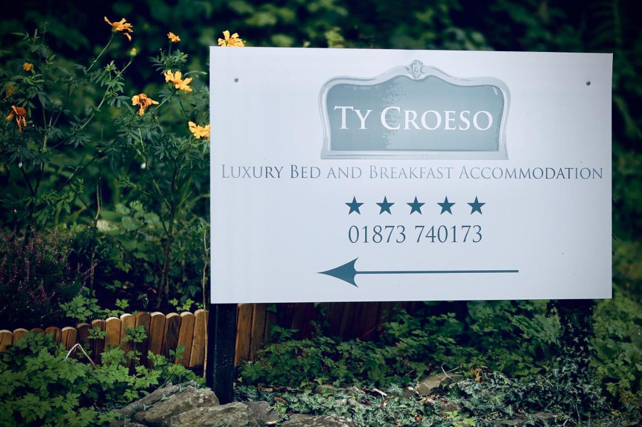Ty Croeso Boutique B&B Крикоуел Екстериор снимка
