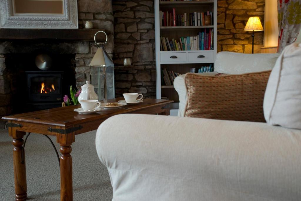 Ty Croeso Boutique B&B Крикоуел Екстериор снимка