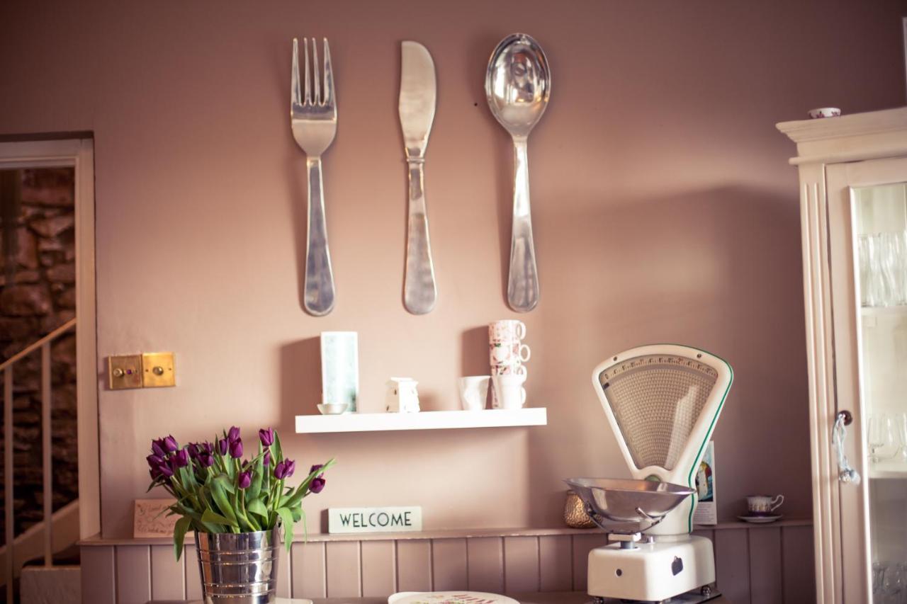 Ty Croeso Boutique B&B Крикоуел Екстериор снимка